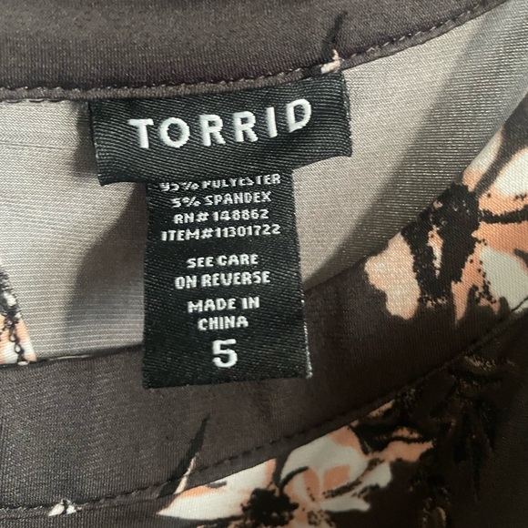 Torrid Studio Knit High Neck Tank. Pre-Owned. - Picture 6 of 7